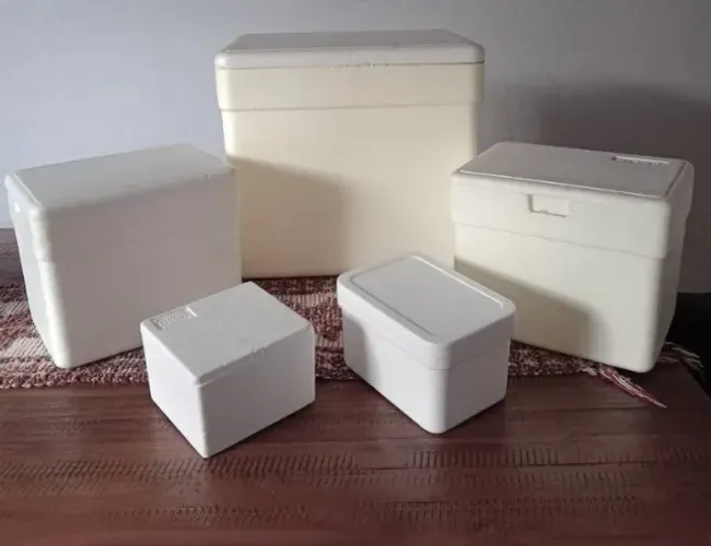 5 Caixas de Isopor novas (tamanhos variados) 