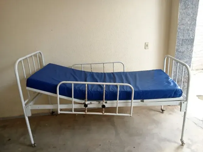 Cama hospitalar