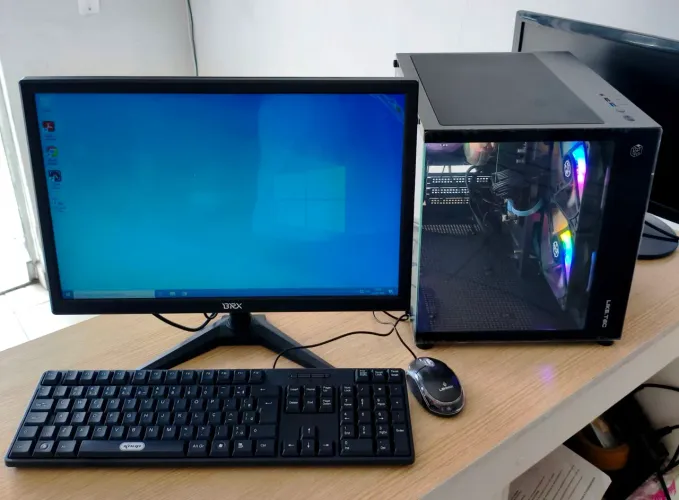 ? PC Completo i5 8GB SSD 256GB + Monitor 20" | R$ 1.300