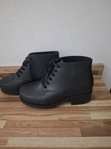 Botinha Melissa Tam 30