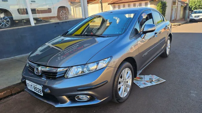 Honda Civic Sedan LXR 2.0 Flexone 16V Aut. 4P 2014