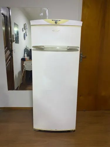 Geladeira usada