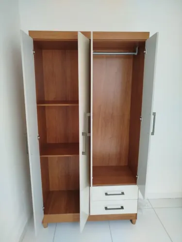 Guarda Roupa novos entregamos e montagem inclusa.