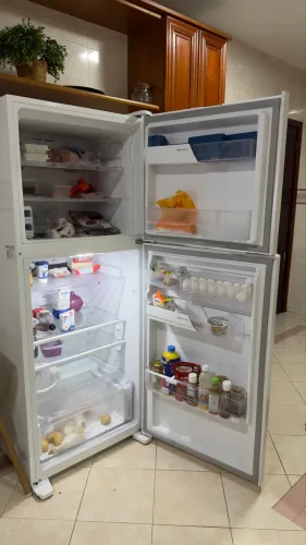 Geladeira menos de 1 ano