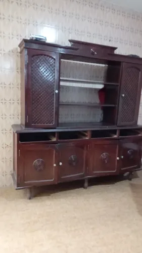 Vendo um móvel antigo.tipo arca