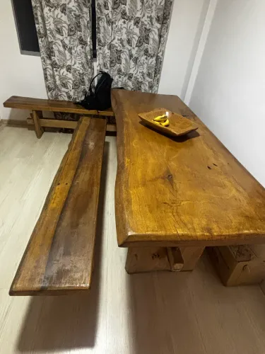Mesa madeira nobre pequiá