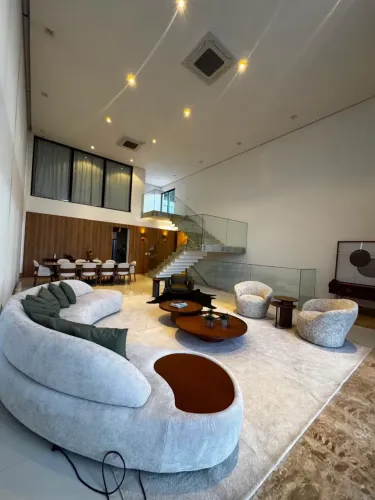 Mansão mobiliada à venda, área construída 840m², 5 suítes, lote 2.880 m2 Condomínio Aldei