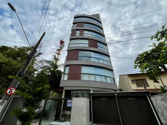 Seven Beach Residence com 3 quartos sendo 3 suítes na Enseada Azul em Guarapari
