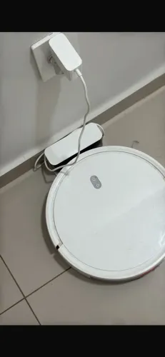 Robô aspirador passa pano