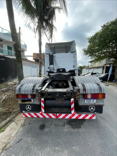 caminhão mercedes benz 2007