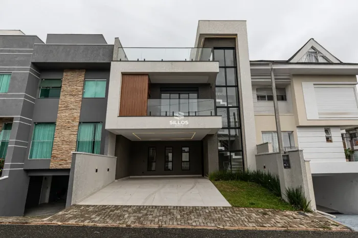 Casa à venda com 3 quartos no Barreirinha em Curitiba