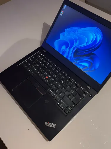Notebook Lenovo ThinkPad L14 AMD Ryzen 5 PRO 46500, 8 GB de RAM/256 GB SSD