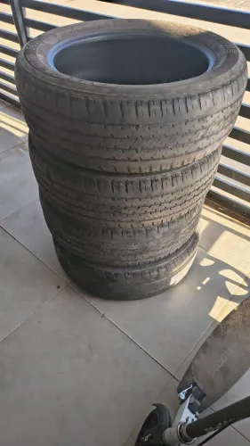 Pneus aro 18 225/55 valor 500 reais os 4