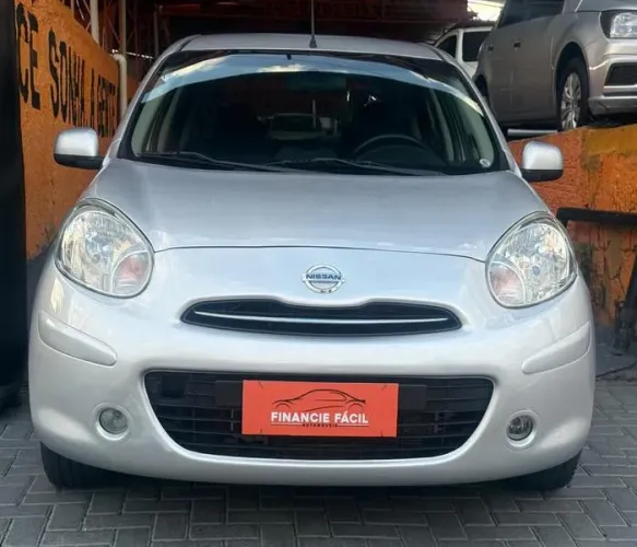 Nissan March SV 1.6 16V Flex Fuel 2013