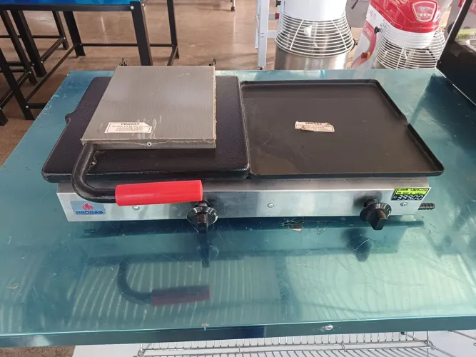 * Chapa Sanduicheira PR 700G - Progás