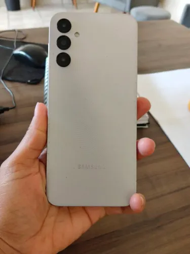 Vende-se celular
