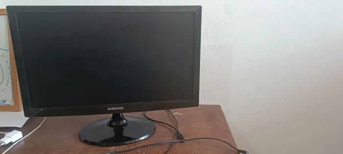 Monitor Samsung 24" Sync master T24B301