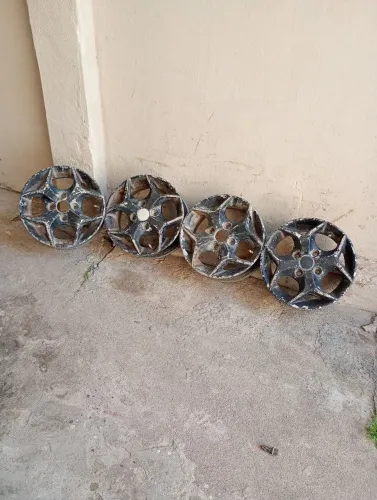Jogo de rodas aro 13