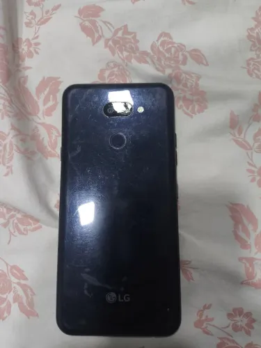 Celular LG funcionando tudo perfeitamente. Garanta já o seu produto. Cuida!