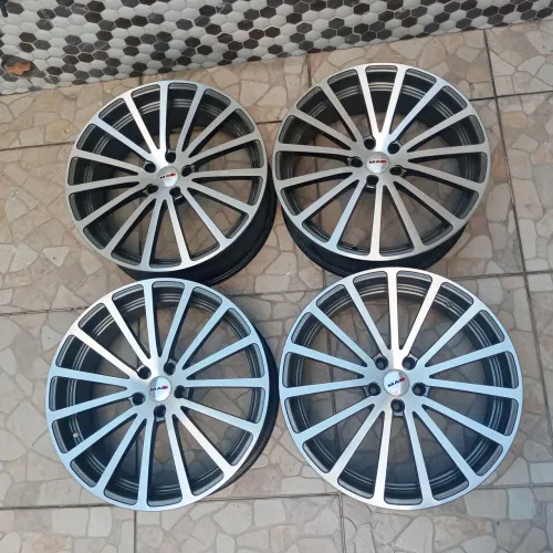 Rodas aro 20 , pra vende e trocar por dinheiro.                                           