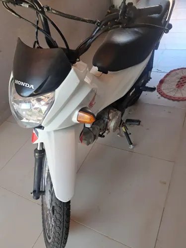 Venda pop 110 só vendo  valor 9000