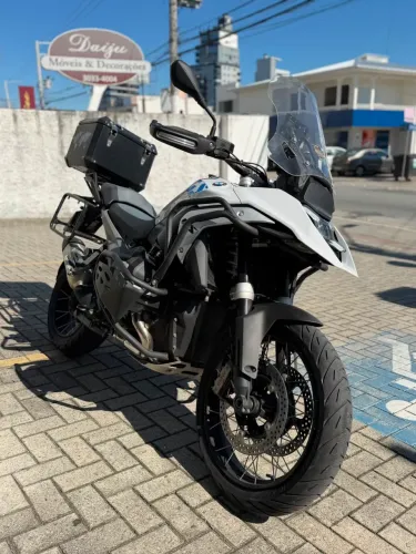 BMW R 1300 GS. Não aceito troca.