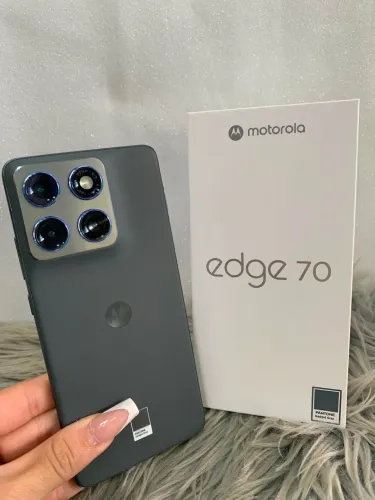 ?*MOTOROLA EDGE 70 8/256GB* ?GRAFIT ? 100% ? R$2.099,00