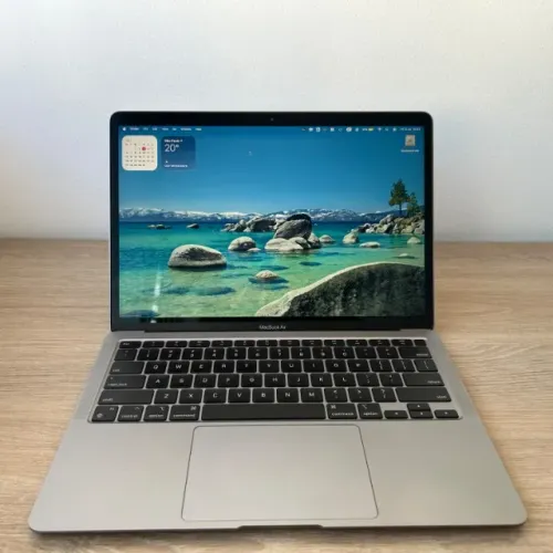 MacBook Air M1 2020 13" - 8GB RAM / 256GB SSD - Cinza Espacial - Impecável
