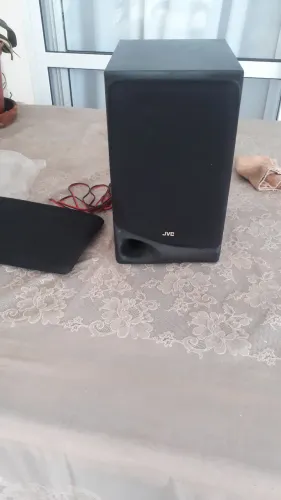 01Caixa de Som JVC
