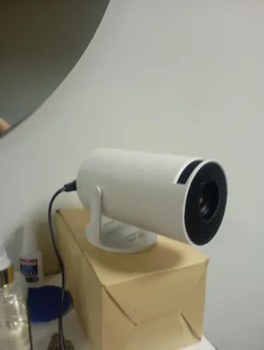 Projetor novo só 1 semana de uso, ainda tá na garantia