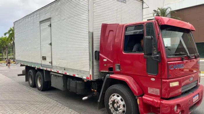 Ford Cargo 2422 eletrônico 10/11 ANÚNCIO REAL
