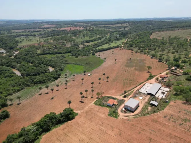 FAZENDA COM 67,3 HECTARES EXCELENTE OPORTUNIDADE PARA LAZER, PRODUÇÃO E INVESTIMENTO