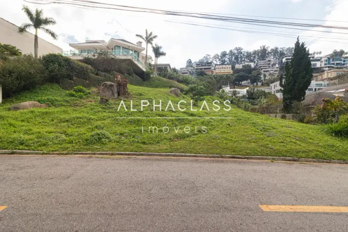Vendo terreno em Alphaville - Tamboré 01