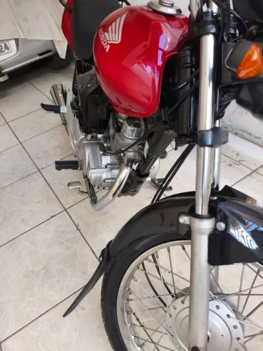 Vendo fan 150 ano 2010 por 12mil