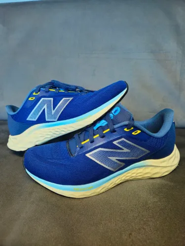 Tênis New Balance Fresh Foam Arishi 40