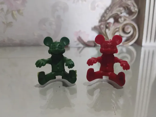 Lote 2 Bonecos Mickey Promocional Chambourcy Miniatura Anos 80