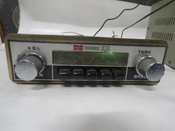 RADIO CARRO ANTIGO NISSEI