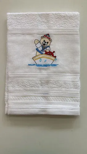 Toalha infantil bordada