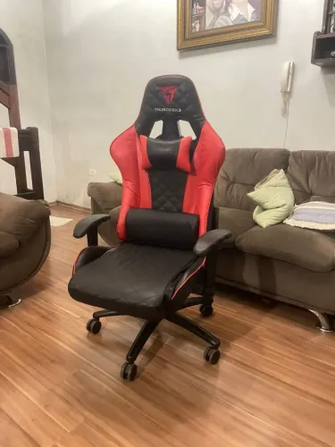 Cadeira gamer Thunderx3 Tgc12 - Preta/Vermelha