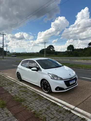 Peugeot 208 Active 1.2 Flex 12V 5P Mec. 2017