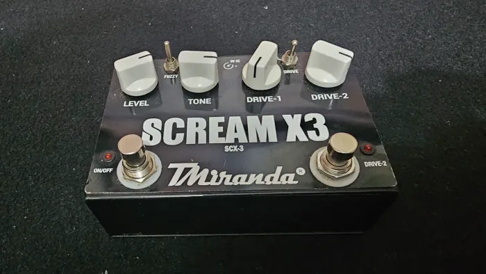 Pedal Tmiranda Scream X3 Fuzzy para Guitarra