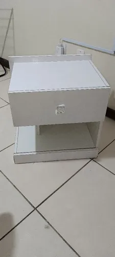Mesa de cabeceira