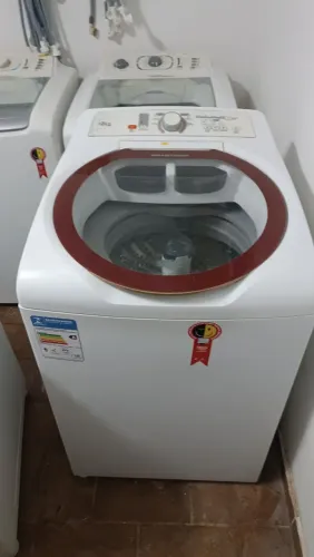 Vendo máquina de lavar Brastemp 12kg bacia de inox voltagem 220 entrego e dou garantia 
