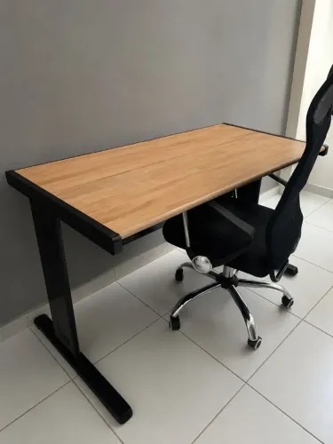 MESA DE ESCRITÓRIO