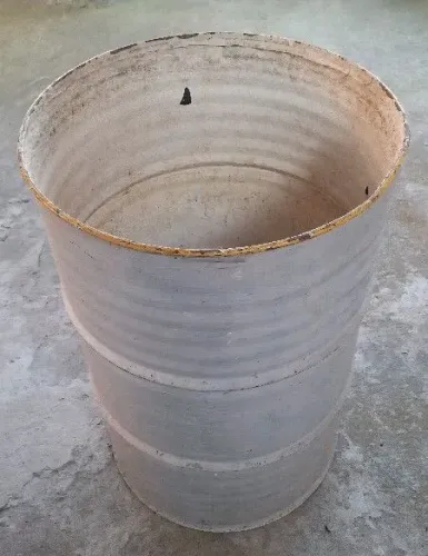 Tambor 200 litros.