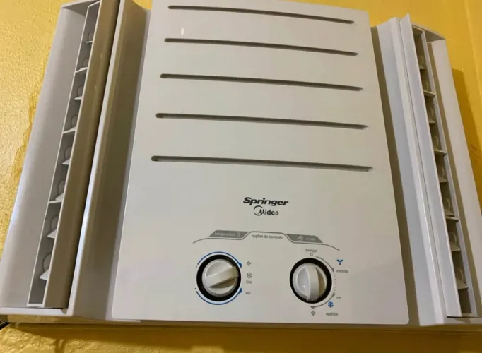 AR CONDICIONADO MIDEA SPRINGER 10000BTUS