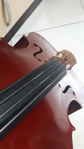 Violoncelo 4/4 CREMONA 1999. Ótimo som.