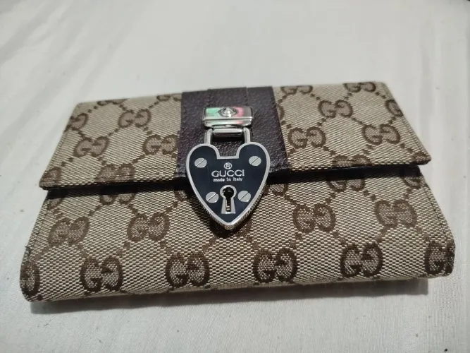 Carteira GUCCI Canvas Heart Clássica