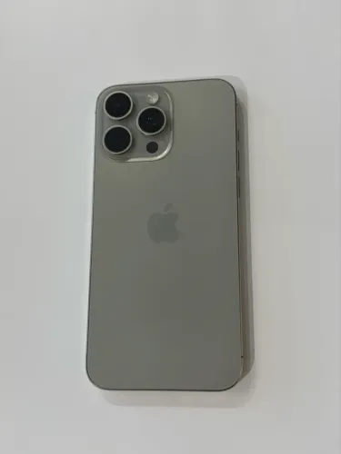 iPhone 15 Pro Max 512GB Titânio