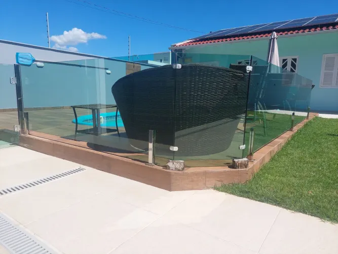 Guarda Corpo em Blindex para Piscina